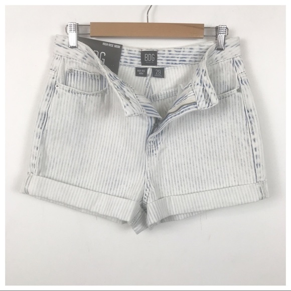 Urban Outfitters BDG High Rise Mom Denim Shorts in Faded Stripe Size 29 - Picture 7 of 11